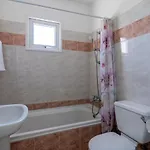 Sunny 2-br In Mackenzie *