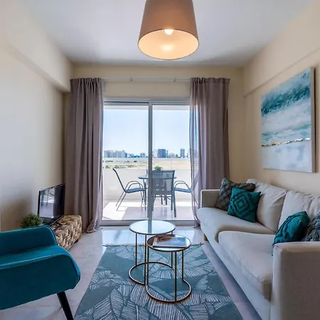 Lejlighed Sunny 2-br In Mackenzie *