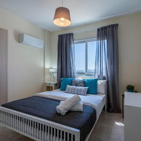 Lejlighed Sunny 2-br In Mackenzie Larnaca